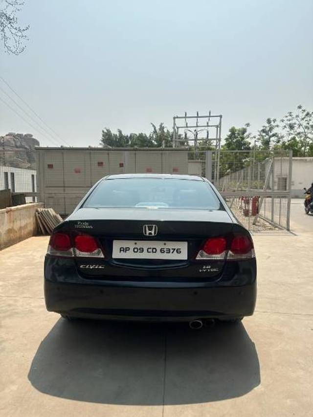 https://images10.gaadi.com/usedgaadi-sellcar/UsedCar/8b683efe-8c33-4b5e-97d6-d0e723cf4744/3875cf3b-e31d-46d2-9ba4-4cdd5114ceaa.jpg?imwidth=6401