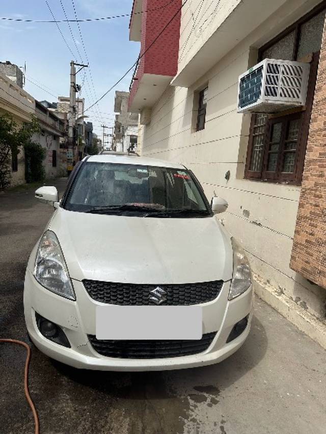 https://images10.gaadi.com/usedgaadi-sellcar/UsedCar/8b8ec6ed-e811-4f6b-935d-8d4e25697d26/1fc006b1-8f26-4b9e-b44b-56b6db1c6c59.jpg?imwidth=6400