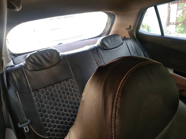 https://images10.gaadi.com/usedgaadi-sellcar/UsedCar/8bae0df3-62d0-4a23-a6a4-5eb691f1c4cd/972fad48-d0b8-43e4-9d71-bc8d10377b94.jpg?imwidth=6401
