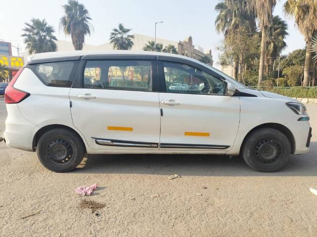 https://images10.gaadi.com/usedgaadi-sellcar/UsedCar/8c167eee-9fc3-496b-a1db-79ec9ecacf6c/b349cf4f-2875-4260-8d2a-dbb787bd8bf4.jpeg?imwidth=6401