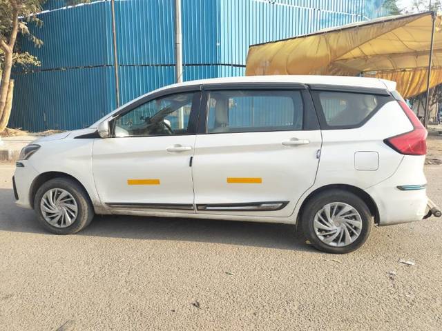 https://images10.gaadi.com/usedgaadi-sellcar/UsedCar/8c167eee-9fc3-496b-a1db-79ec9ecacf6c/d1fe21ef-5485-4ee7-8773-25d719693294.jpeg?imwidth=6400