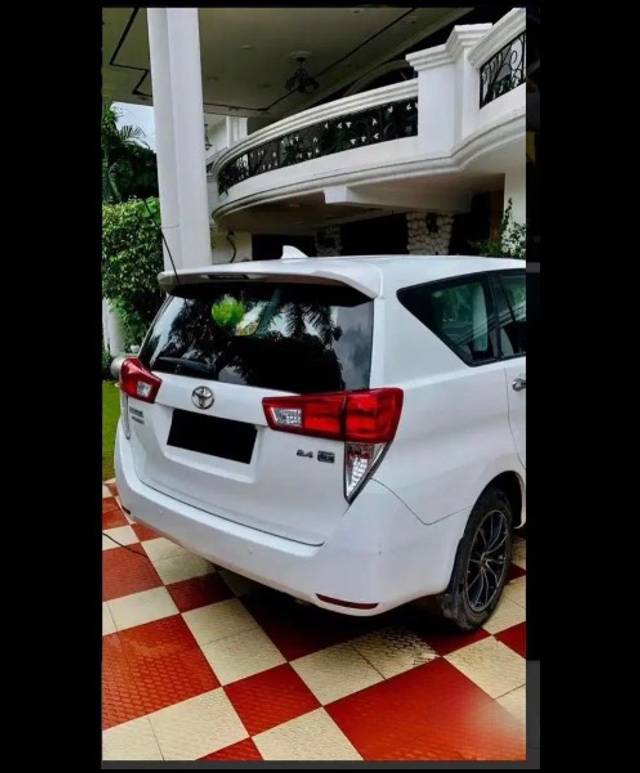 https://images10.gaadi.com/usedgaadi-sellcar/UsedCar/8c3ab7cf-2ca2-4260-9037-f820a4e772d1/699b9686-7197-45b0-8e2f-703f2496d57c.jpeg?imwidth=6402