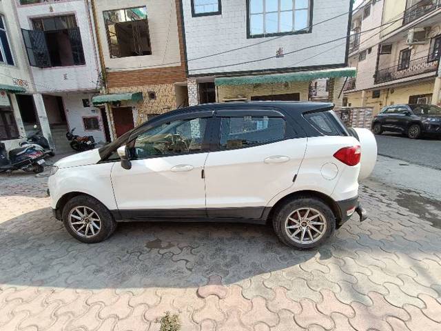 https://images10.gaadi.com/usedgaadi-sellcar/UsedCar/8c5840ff-02c2-42e8-a7e9-df2ff80cf75d/8ee085a0-9103-434f-896f-046ea66c1253.jpg?imwidth=6402