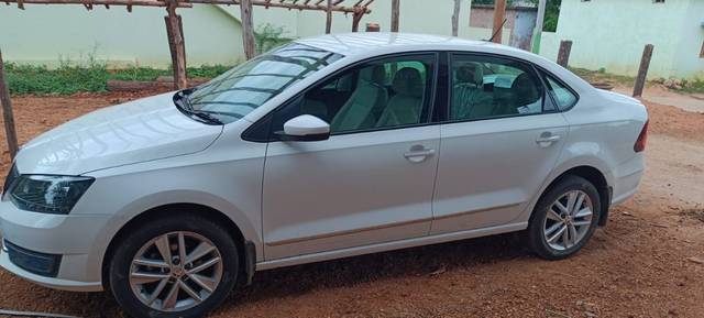 https://images10.gaadi.com/usedgaadi-sellcar/UsedCar/8c6026a3-f6b8-4480-b8c2-d3a76b939460/01e35335-ed56-4e62-aa85-58bd824b4263.jpg?imwidth=6400