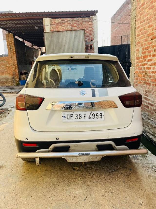 https://images10.gaadi.com/usedgaadi-sellcar/UsedCar/8c93d498-fcf8-48aa-af1c-ffbcc1a2de47/c495b0a4-8caa-475c-b46d-3a64ebd24d11.jpeg?imwidth=6401