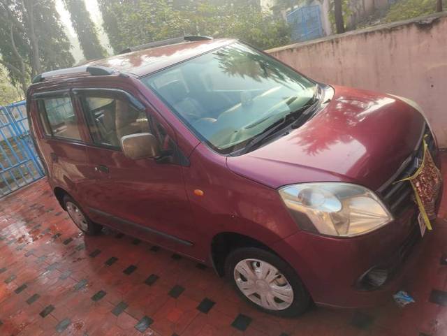 https://images10.gaadi.com/usedgaadi-sellcar/UsedCar/8c96ccd9-7799-44de-ac7a-bc127ee4bb59/67695c6f-ca27-4ea5-a844-8f3268177f1f.jpeg?imwidth=6400