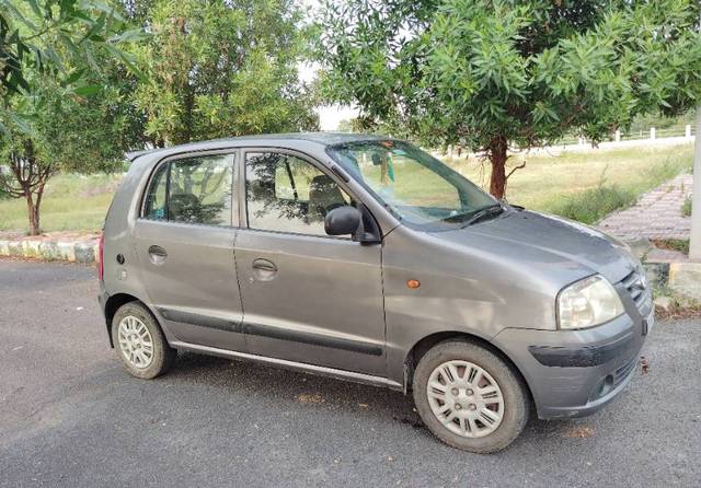 https://images10.gaadi.com/usedgaadi-sellcar/UsedCar/8ca6bd46-583e-485d-85b6-ff6f2f3f1d6b/192f6528-dcb4-438a-a757-f5a04ed56e52.jpg?imwidth=6400