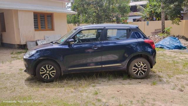 https://images10.gaadi.com/usedgaadi-sellcar/UsedCar/8cc70394-a510-4839-ac93-cd2c6b13ede2/4debcb71-5854-4466-84d3-9ce26ec4db1a.jpg?imwidth=6400
