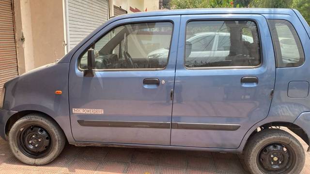 https://images10.gaadi.com/usedgaadi-sellcar/UsedCar/8cc70728-96f8-45b8-ab89-255c099ed564/8e0d90c2-ddbc-49b6-bbe8-e69f7dfc288e.jpg?imwidth=6402
