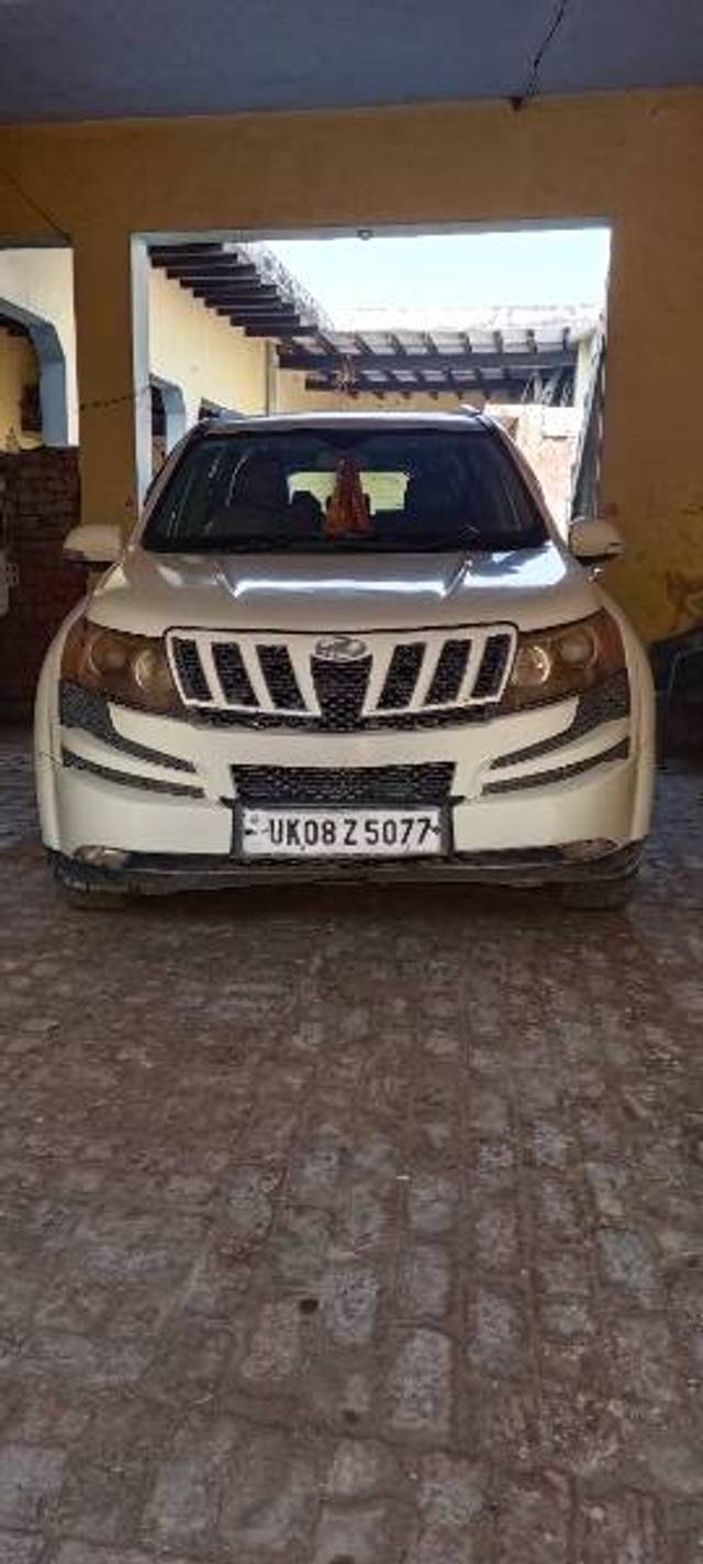 https://images10.gaadi.com/usedgaadi-sellcar/UsedCar/8d3ee0da-988d-452e-bce2-d80476b622bb/653be689-950c-400c-9773-ad7714d63126.jpg?imwidth=6401