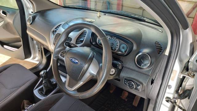 https://images10.gaadi.com/usedgaadi-sellcar/UsedCar/8d44c262-efdd-4ed6-ab99-efe6f385979d/48d09c70-9846-48ce-9262-45a79e0ce99b.jpg?imwidth=6402
