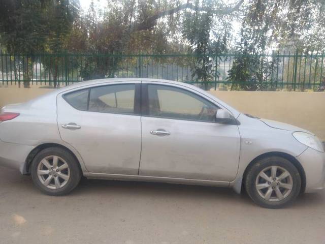 https://images10.gaadi.com/usedgaadi-sellcar/UsedCar/8d81235b-22ed-4a83-a2cf-b19f5d035dfc/a0324e2e-b1a1-45a3-8b92-9b5bcbf44da6.jpg?imwidth=6401