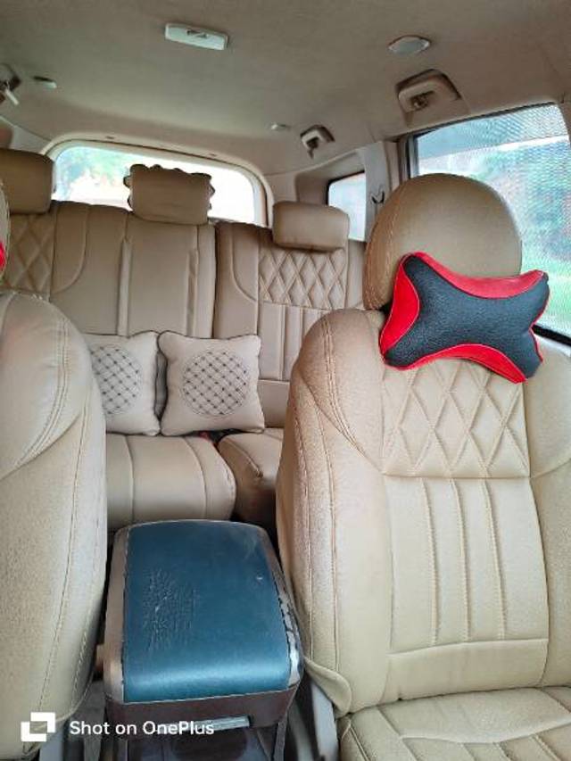 https://images10.gaadi.com/usedgaadi-sellcar/UsedCar/8d8bc2f5-1dd6-4dae-bab1-ae98530e31af/1e4e283b-ea7b-49a8-8737-a353e94f8ca3.jpg?imwidth=6402