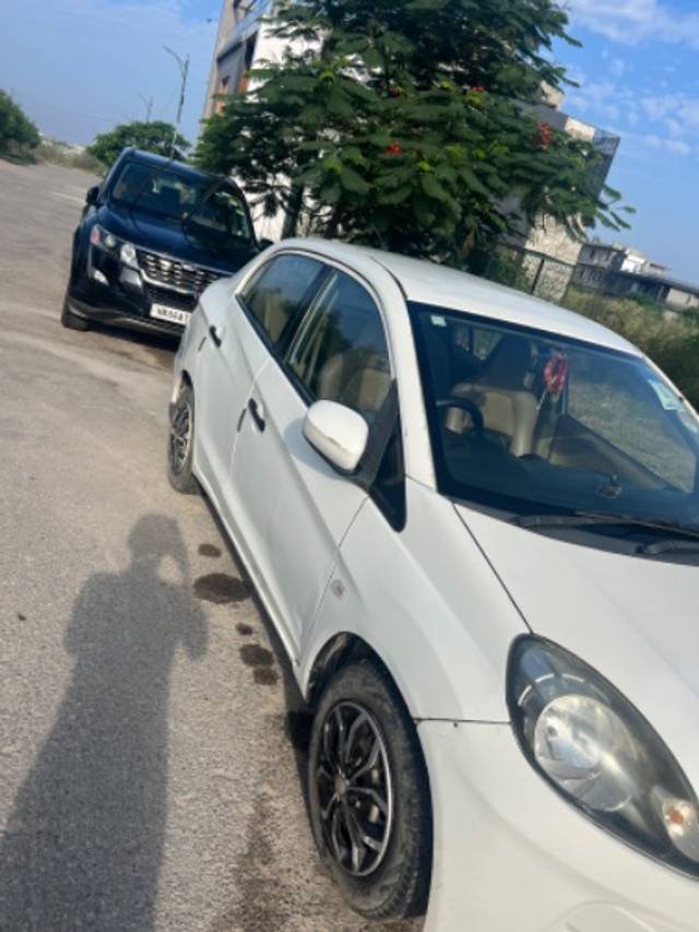 https://images10.gaadi.com/usedgaadi-sellcar/UsedCar/8d9f65f9-fb99-42d2-8818-963b5ea5d545/a6d5a101-0842-48fc-8e09-4c3420dc2022.jpeg?imwidth=6400