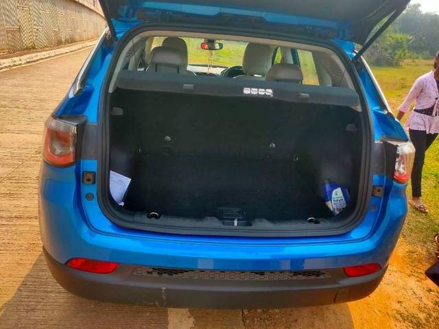 https://images10.gaadi.com/usedgaadi-sellcar/UsedCar/8da64756-dc1a-437b-882d-9577be914d30/5eca98ae-130b-41ee-9278-7b4b45f75834.jpg?imwidth=6401