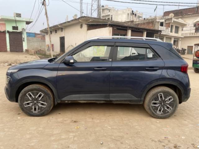 https://images10.gaadi.com/usedgaadi-sellcar/UsedCar/8daa9f67-51df-4dc1-be7b-966471649d41/6644a69b-dc5e-47d1-b71c-271e76c34f72.jpeg?imwidth=6402