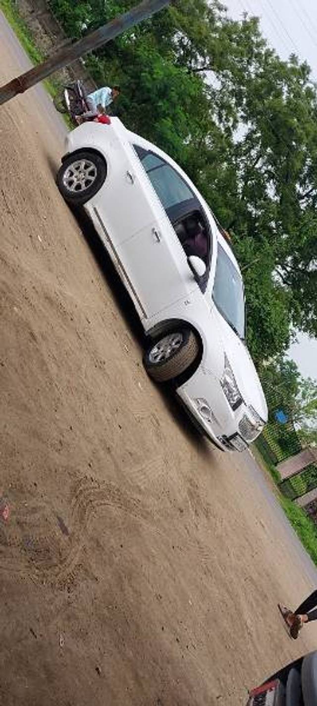 https://images10.gaadi.com/usedgaadi-sellcar/UsedCar/8ea4b474-3aa8-4812-9383-8791f6ba9310/02675ce0-cec0-4787-a4f0-4db505f84248.jpg?imwidth=6402