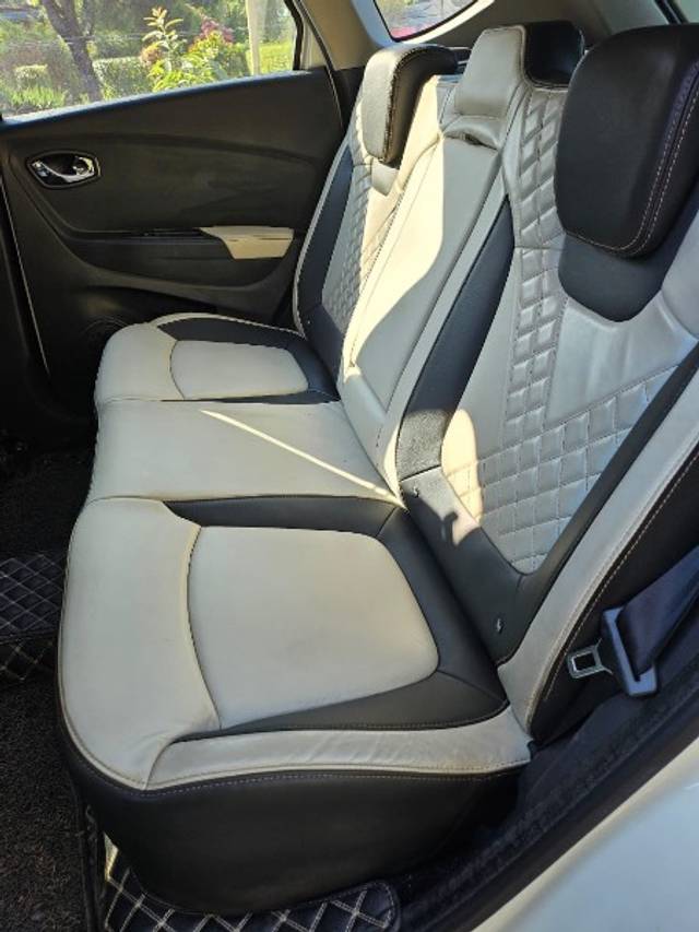 https://images10.gaadi.com/usedgaadi-sellcar/UsedCar/8eab56a9-66b0-4644-84b0-26c27f02892f/6ecae4f7-449d-4e80-b030-7b261b112b57.jpeg?imwidth=6402
