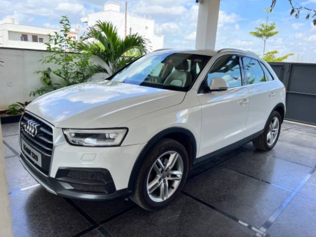 https://images10.gaadi.com/usedgaadi-sellcar/UsedCar/8ed42140-2dec-4de2-bf92-ade7c03b1b6c/fd74b5e2-d5a3-4290-91c5-ff0b15057e95.jpeg?imwidth=6400