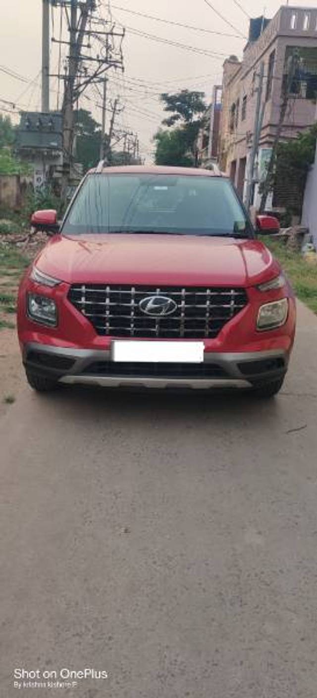 https://images10.gaadi.com/usedgaadi-sellcar/UsedCar/8eee7fcb-ea38-4d9b-866c-303e0549cdd6/2749aebf-ab7a-44d6-b98e-5c96d39ee44d.jpg?imwidth=6400