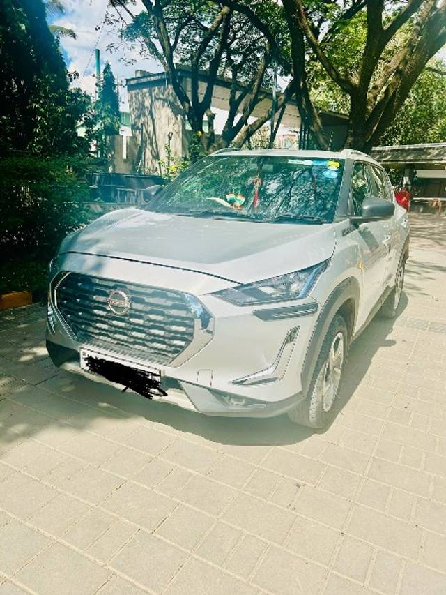 https://images10.gaadi.com/usedgaadi-sellcar/UsedCar/8f1c0654-7695-4bce-976b-844a0902fdab/9a60ac36-d8ec-4079-8a5a-f0427ea77c6a.jpeg?imwidth=6402