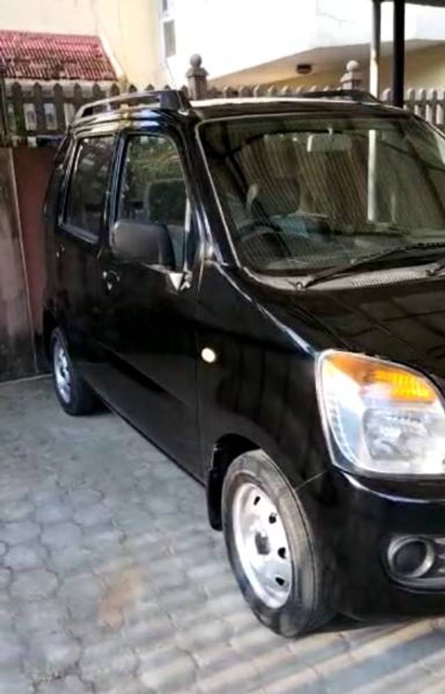 https://images10.gaadi.com/usedgaadi-sellcar/UsedCar/8f2a8b7c-6b7e-4f48-a547-995bfce24ca8/15212163-a6ef-43dd-9938-be6dc83c95c4.jpg?imwidth=6401