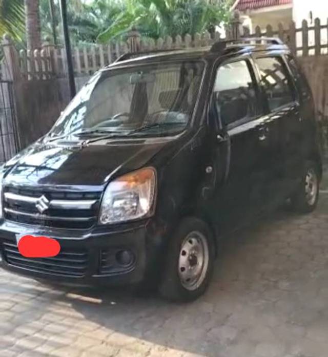 https://images10.gaadi.com/usedgaadi-sellcar/UsedCar/8f2a8b7c-6b7e-4f48-a547-995bfce24ca8/c0e60c11-f391-4fb1-b1d2-ef7d59f4cd92.jpg?imwidth=6402