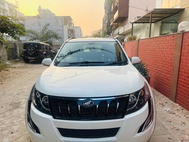 https://images10.gaadi.com/usedgaadi-sellcar/UsedCar/8f6b337b-927d-4ca3-9bdf-754254cb8bd3/ad58227b-2862-453e-8d3b-384b0bef5187.jpeg?imwidth=6401