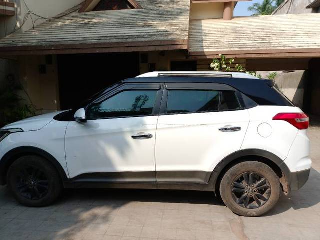 https://images10.gaadi.com/usedgaadi-sellcar/UsedCar/8f787e23-3fc4-4877-99af-8f38bc1fece7/4a7152e7-c8e9-45e1-90f0-2e2c15fcf6bc.jpg?imwidth=6400