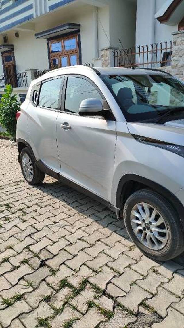 https://images10.gaadi.com/usedgaadi-sellcar/UsedCar/8f7a49a6-1612-4781-a100-0798bfeac5df/b24ab24c-2e5b-4d86-8bf2-19964b5c9aad.jpg?imwidth=6401