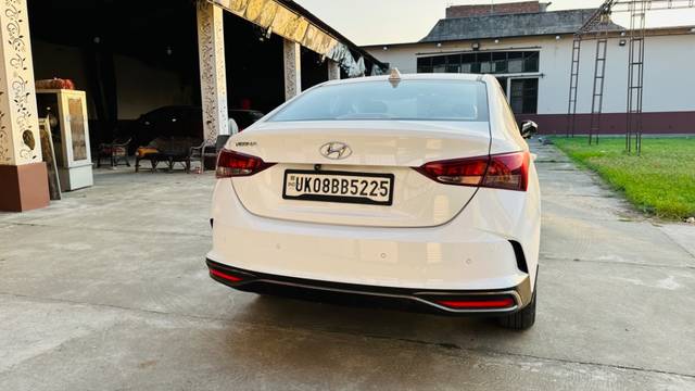 https://images10.gaadi.com/usedgaadi-sellcar/UsedCar/8fa39846-3e02-4805-8aec-b967bb01466f/f9a18203-0a70-40ba-af86-dbd4a7428f1d.jpeg?imwidth=6402