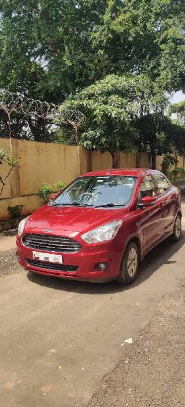 https://images10.gaadi.com/usedgaadi-sellcar/UsedCar/8fc96bd9-861b-42ed-a1df-2c97ea299cbb/bce3d308-5299-419a-af9f-9a72f8463e92.jpg?imwidth=6402