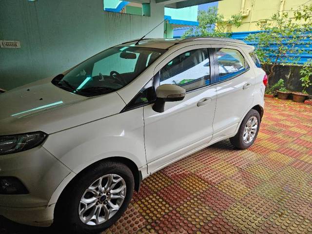 https://images10.gaadi.com/usedgaadi-sellcar/UsedCar/900f7044-88ef-49d7-a59e-a0b16237f035/4d43c903-b236-4956-a752-19c51a324d32.jpg?imwidth=6402