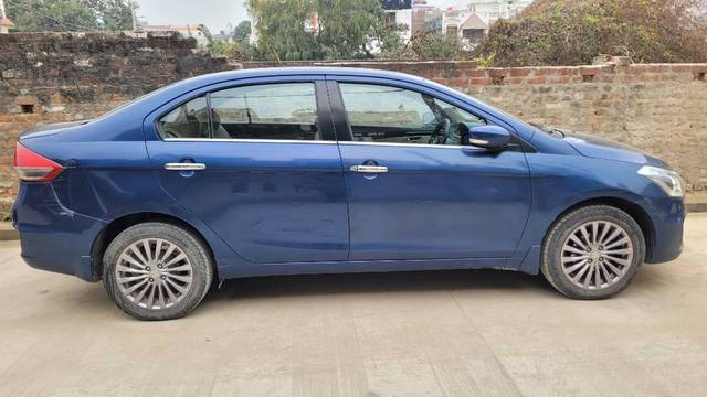 https://images10.gaadi.com/usedgaadi-sellcar/UsedCar/9011c655-bfb7-4bc4-83e6-8faf258b5627/37996205-a04e-4a9e-84ed-ed7e146a9ce4.jpg?imwidth=6401