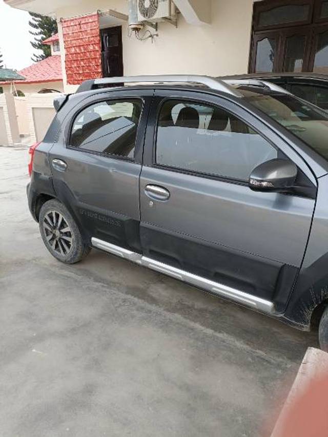 https://images10.gaadi.com/usedgaadi-sellcar/UsedCar/90332577-e50d-4cfb-a397-dd023c8372dd/02e73ccd-9dcd-4f6e-8f7f-b5298f382a8e.jpg?imwidth=6402