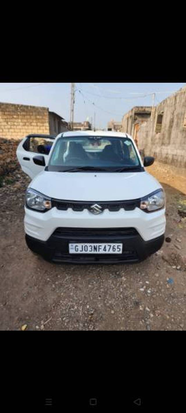 https://images10.gaadi.com/usedgaadi-sellcar/UsedCar/9046e04b-fd70-46d3-ad67-5d5f0bf163ec/2a0fd9a8-d7f3-4cf7-bc99-d74ace6c2163.jpg?imwidth=6400