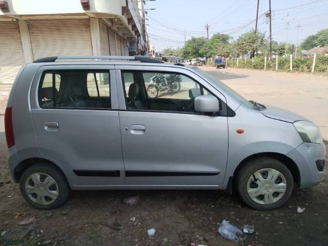 https://images10.gaadi.com/usedgaadi-sellcar/UsedCar/906d3ade-43d6-4637-90e6-8a8dfe6632bc/c05ed766-ec16-4c4c-96f1-9dd34aa9c496.jpg?imwidth=6401