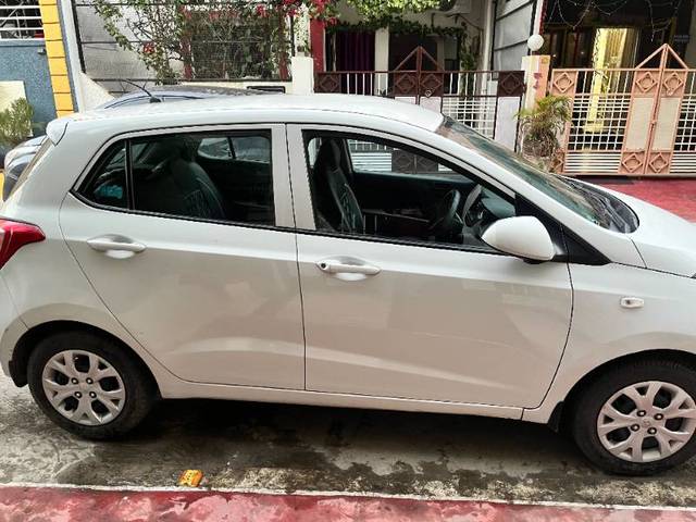 https://images10.gaadi.com/usedgaadi-sellcar/UsedCar/90aa8909-d78b-4b54-b65e-f9372d2214cd/4df6b916-546b-4217-ac49-157c9ff8e8d8.jpg?imwidth=6401