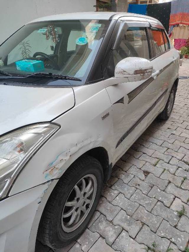 https://images10.gaadi.com/usedgaadi-sellcar/UsedCar/90ad65f9-e01d-4ab2-b695-8b89d4cf474b/cfef0d22-1c96-4886-9654-8b6af2a14f72.jpg?imwidth=6400