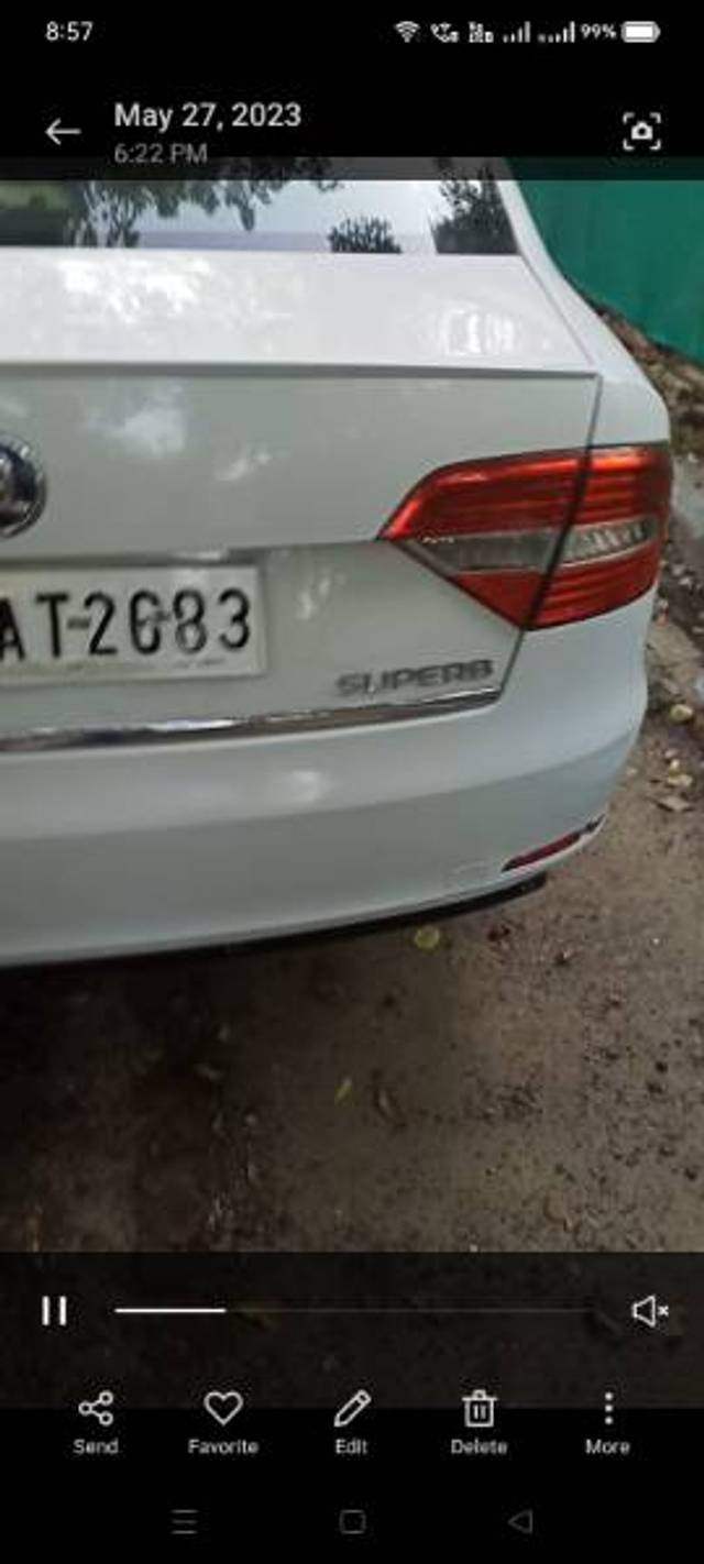 https://images10.gaadi.com/usedgaadi-sellcar/UsedCar/90c04a10-9328-482a-bd91-0c01d59a39eb/9b5f8cba-a576-49fa-a74d-9382d008c642.jpg?imwidth=6402