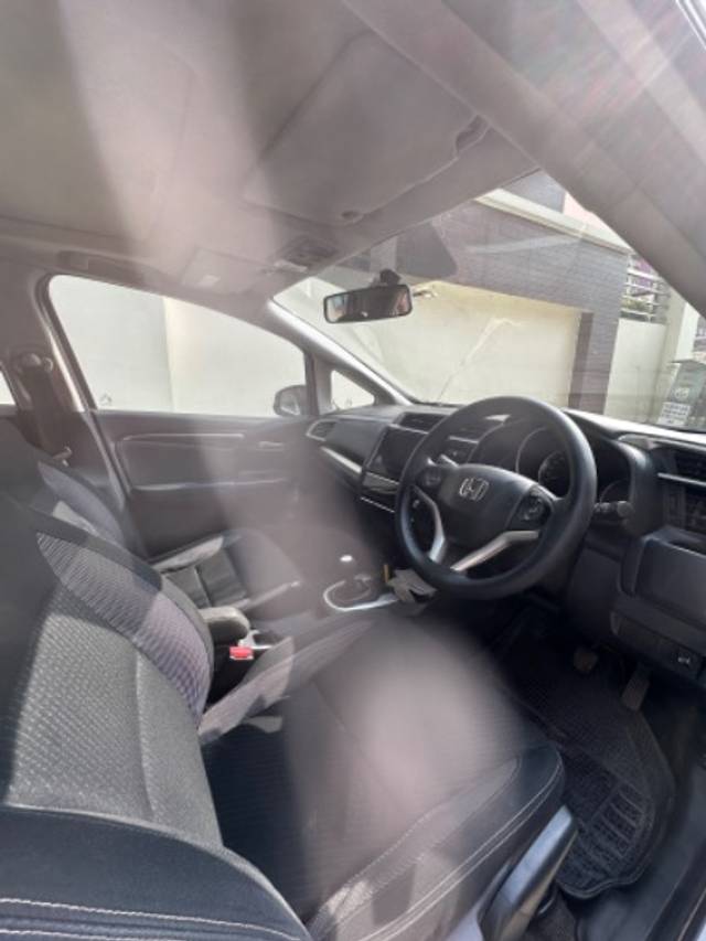 https://images10.gaadi.com/usedgaadi-sellcar/UsedCar/90d1970c-5c0c-48a3-8aa0-9c8910002450/5d874d6f-5ad1-4395-8382-f4849d748ddf.jpeg?imwidth=6402