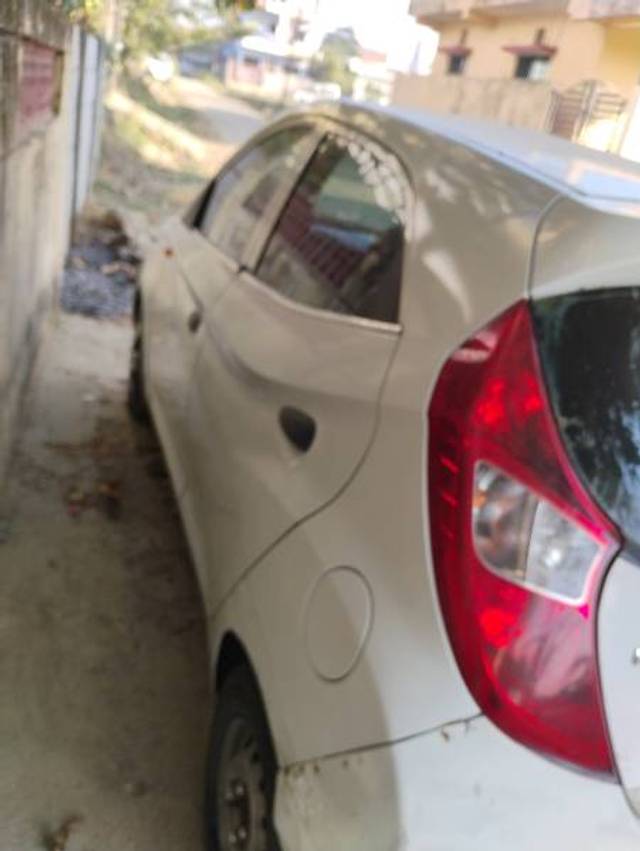 https://images10.gaadi.com/usedgaadi-sellcar/UsedCar/90e47852-fcfa-4bcb-9300-2c3e3692c842/e20d2679-0f69-49c7-8bb4-4edd28ca045a.jpg?imwidth=6401