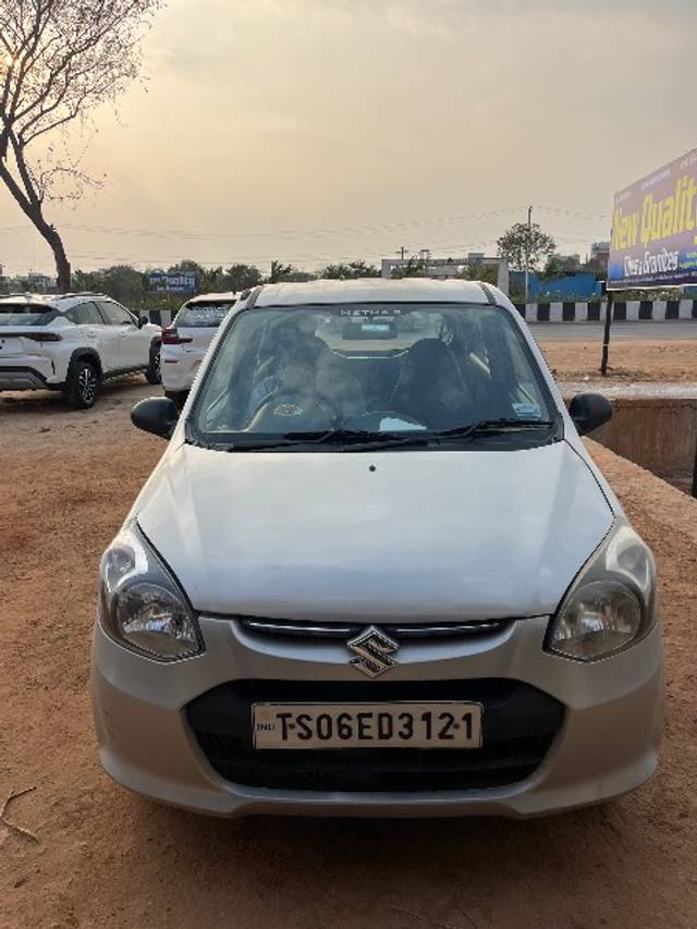 https://images10.gaadi.com/usedgaadi-sellcar/UsedCar/912ee463-8d87-4c05-8174-856c0f44bd75/9984eeec-4740-4b8a-9624-88967749b6b3.jpeg?imwidth=6400