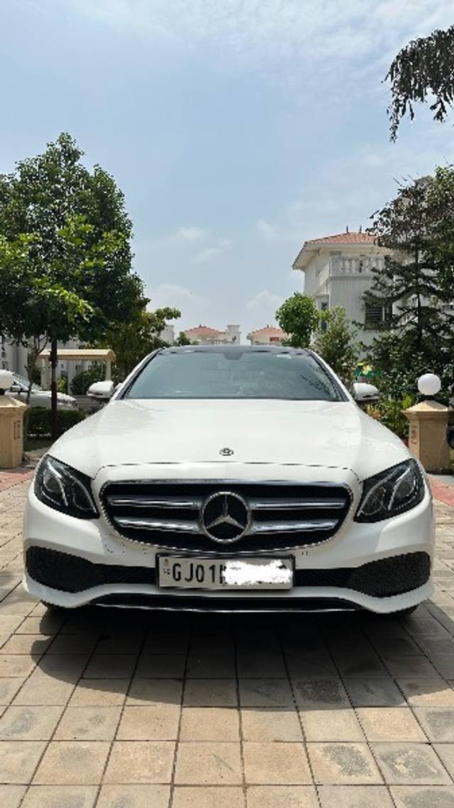 https://images10.gaadi.com/usedgaadi-sellcar/UsedCar/9131a62c-afd9-48c8-9fb6-cbab25d0738f/a578025b-e5f5-47af-8537-10c92f733f46.jpeg?imwidth=6400
