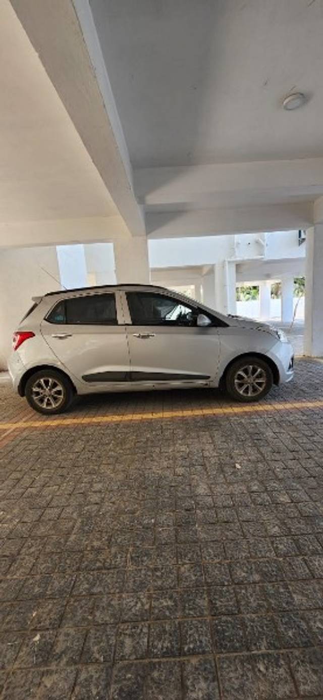 https://images10.gaadi.com/usedgaadi-sellcar/UsedCar/914b7f59-12bc-4b3a-bd94-8e4dbec43f43/9ee877b5-0029-46e8-9b0f-27fea3772fd9.jpeg?imwidth=6402