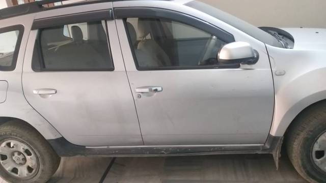 https://images10.gaadi.com/usedgaadi-sellcar/UsedCar/9182b3c8-12c9-4a30-8a81-72a122daa86e/fbbc3374-d59b-4f59-abbf-40b036e34c76.jpg?imwidth=6401