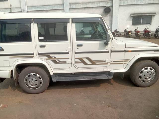 https://images10.gaadi.com/usedgaadi-sellcar/UsedCar/919b45de-78d8-4768-b0fc-d8b799382ddb/d8a36b56-78f6-4342-a846-1b5c60e4e052.jpg?imwidth=6402