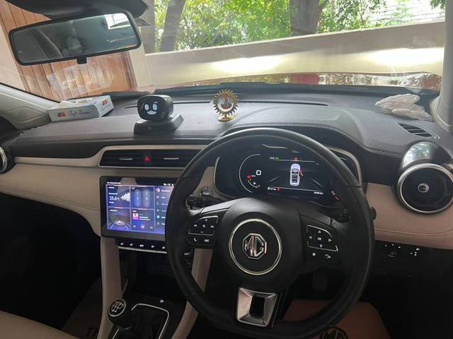 https://images10.gaadi.com/usedgaadi-sellcar/UsedCar/91cd9dc7-3c73-4961-9e39-ecd2bf477c87/2357c8e0-b0a0-4d27-ab0c-240aa66807f7.jpg?imwidth=6400