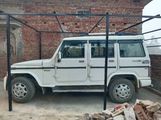 https://images10.gaadi.com/usedgaadi-sellcar/UsedCar/922ba150-e972-4d57-9786-5396889d427c/a60675ed-8978-4a5d-8b4c-e7c447f688e1.jpg?imwidth=6401