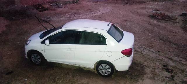 https://images10.gaadi.com/usedgaadi-sellcar/UsedCar/9244b247-0c1f-4c46-9783-2d8ff5b776dc/f0ec484d-f235-4bbe-a2d0-0d1446295811.jpg?imwidth=6400